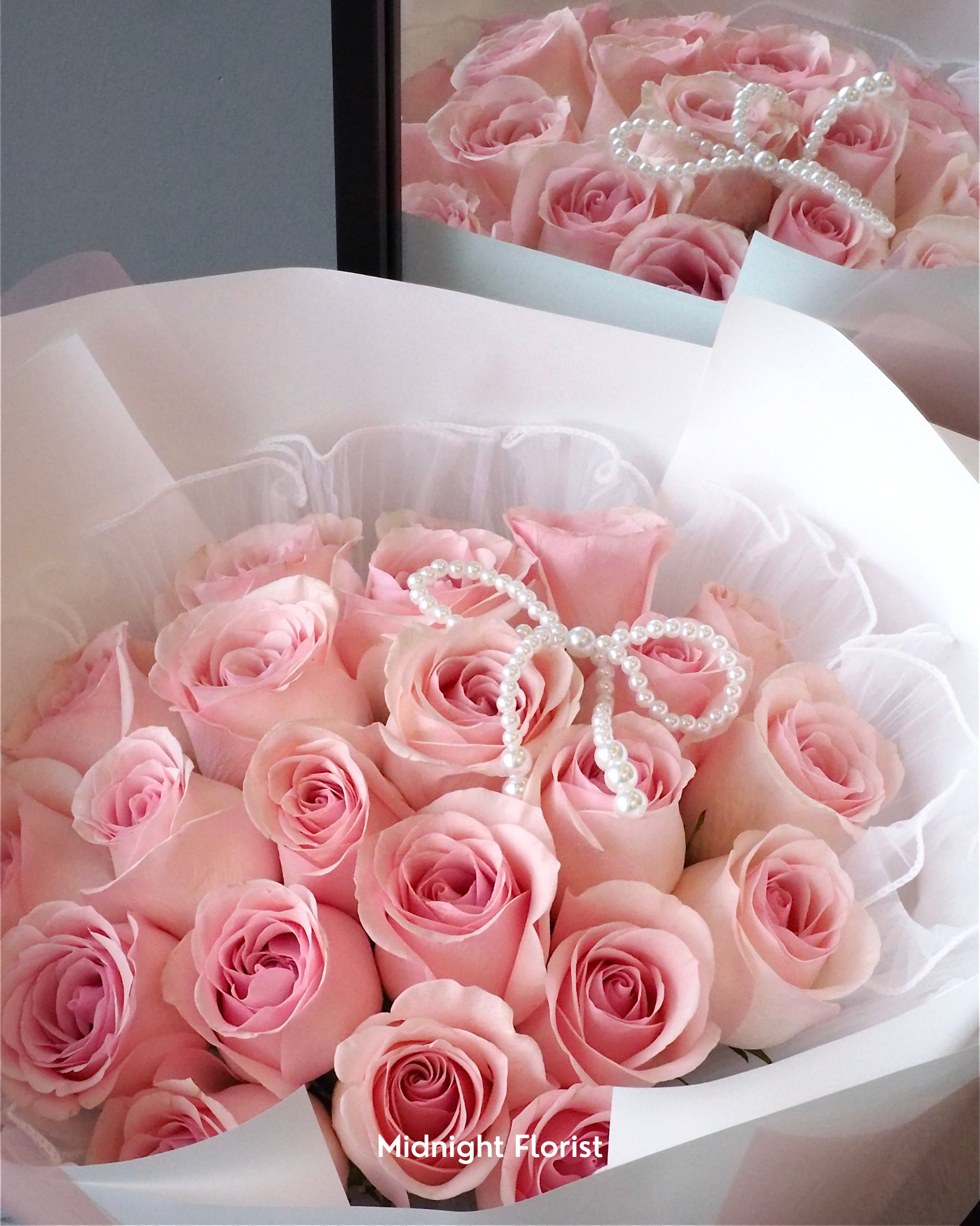 Soft Pearl (11/22 roses)
