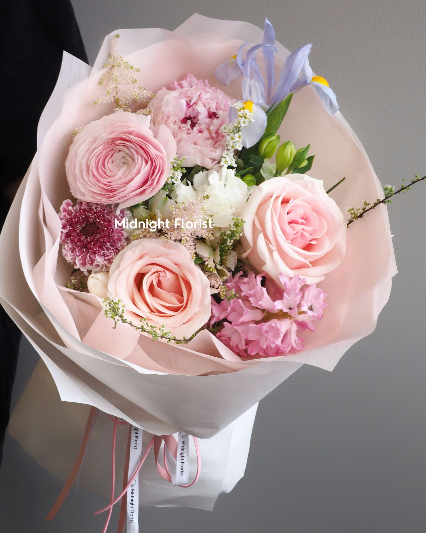 Pastel Garden - Round Bouquet