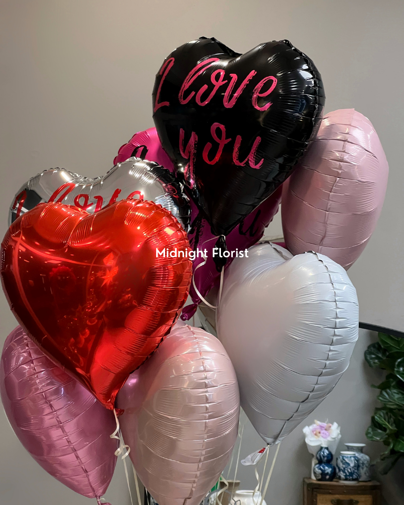 99 Roses Heart Bouquet*