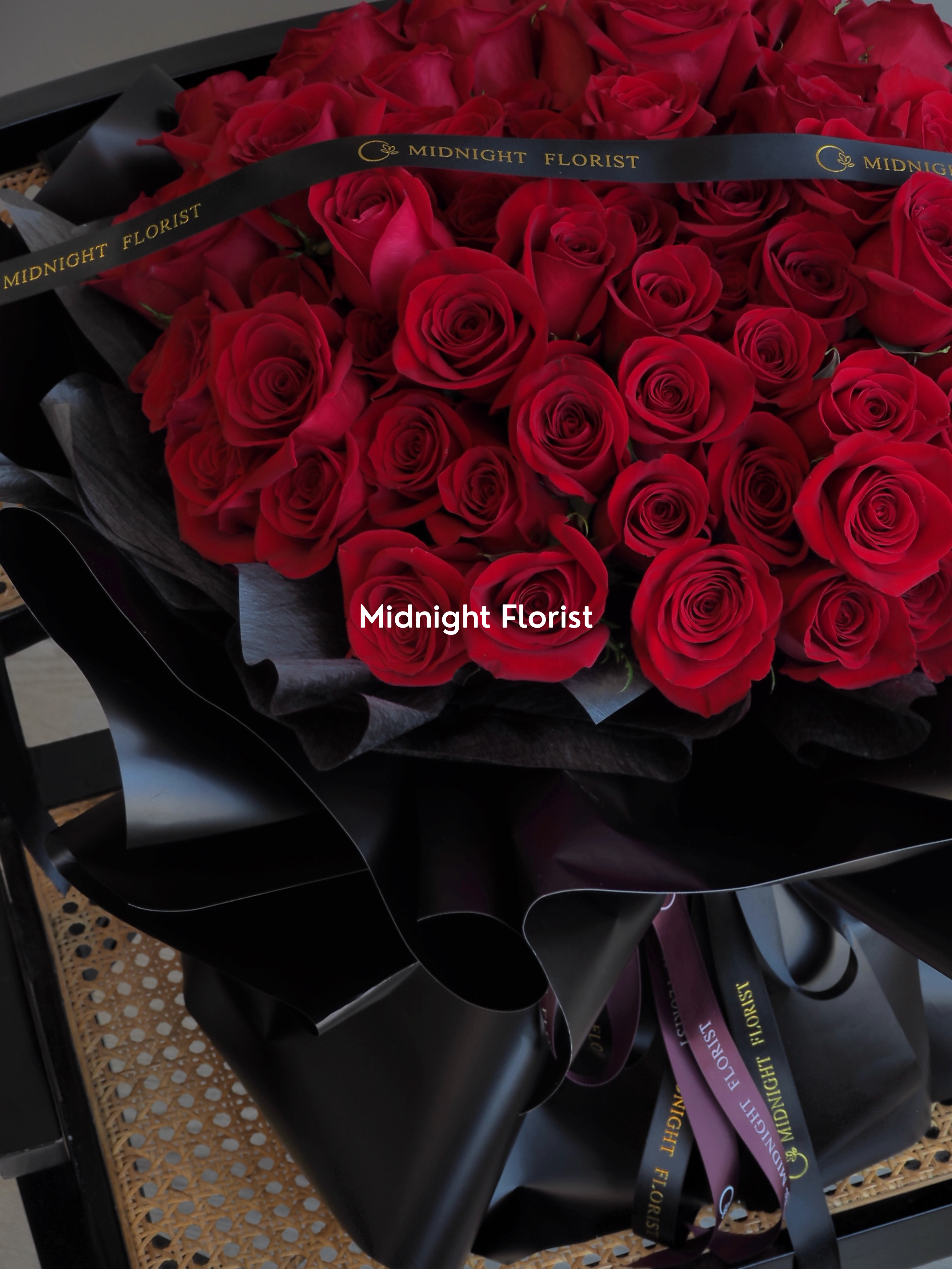 Charm (100 Roses)